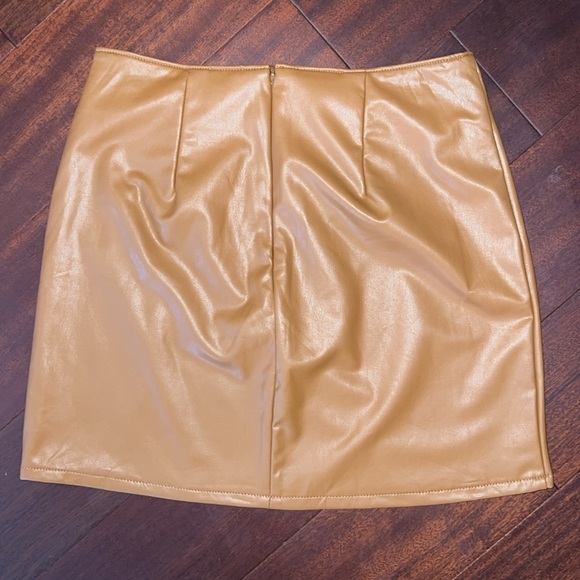 Rewash Leather Skirt - Picture 3 of 4